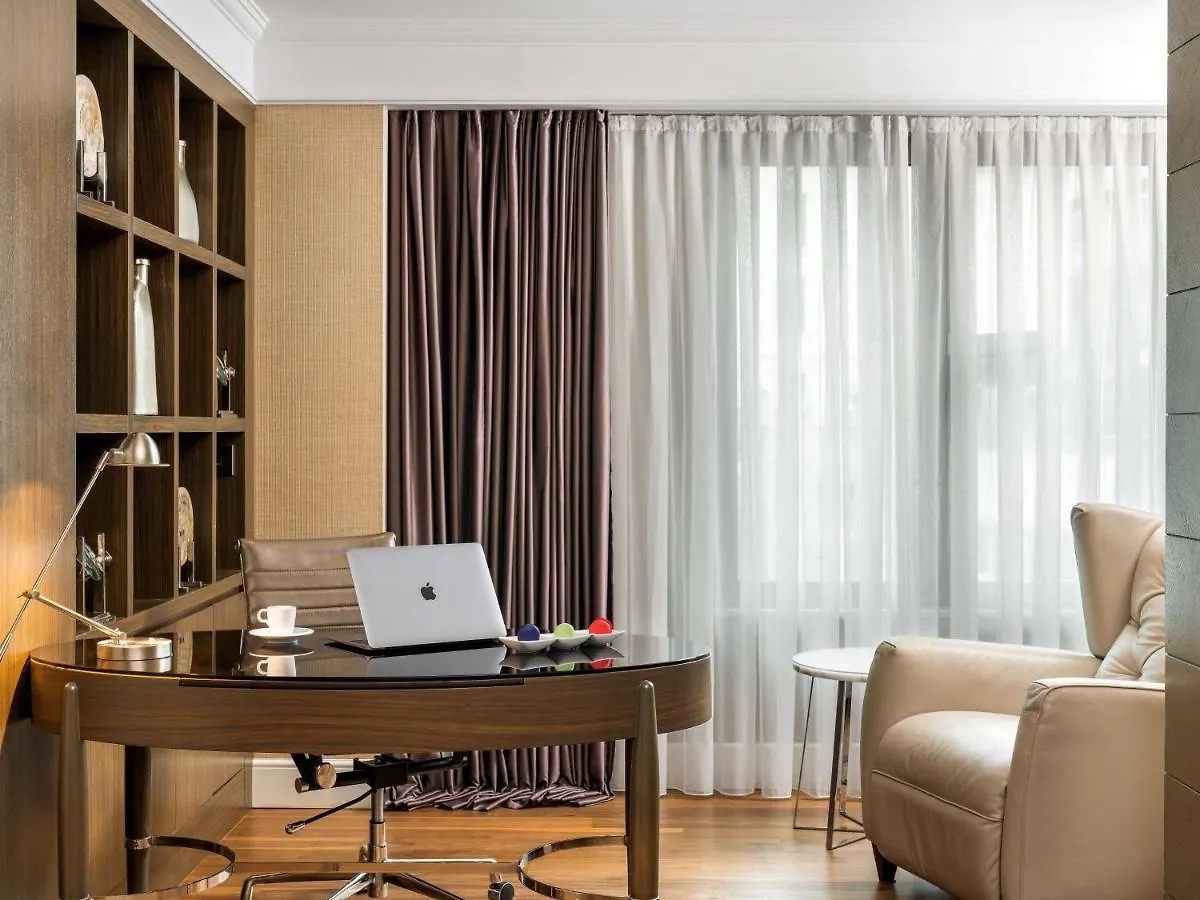 Radisson Blu Hotel, Istanbul Sisli 5*,