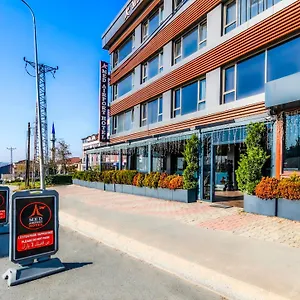 Med Airport Hotell