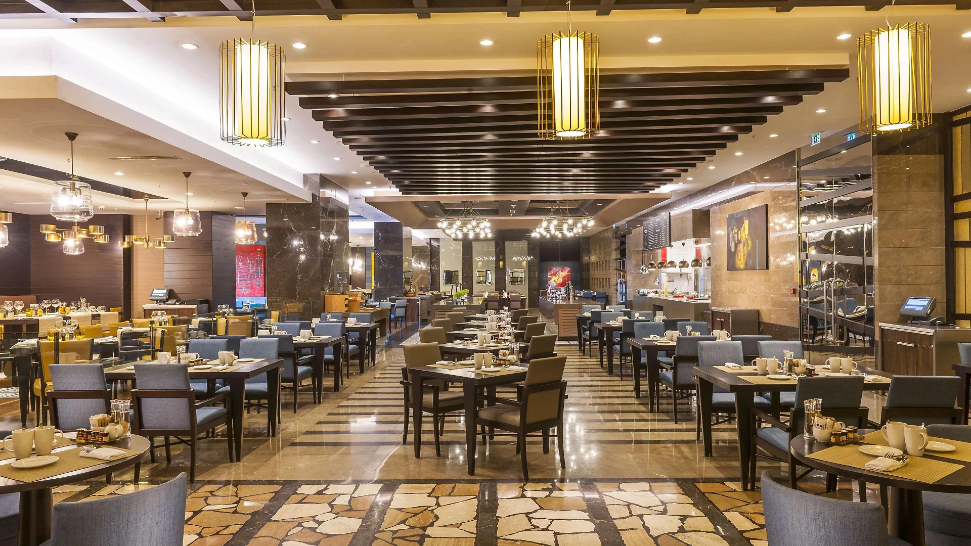 Radisson Blu Hotel, Istanbul Sisli 5*,
