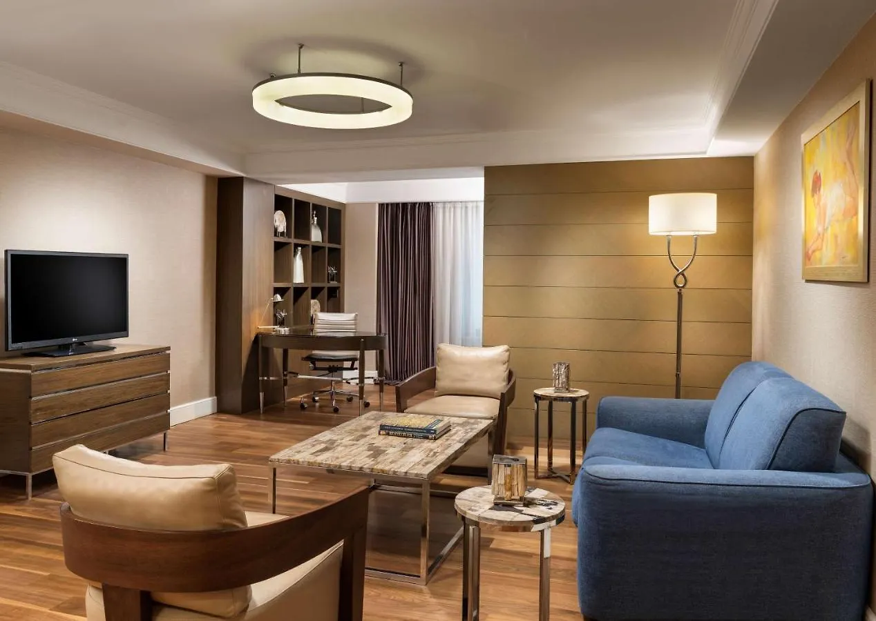 Radisson Blu Hotel, Istanbul Sisli 5*,