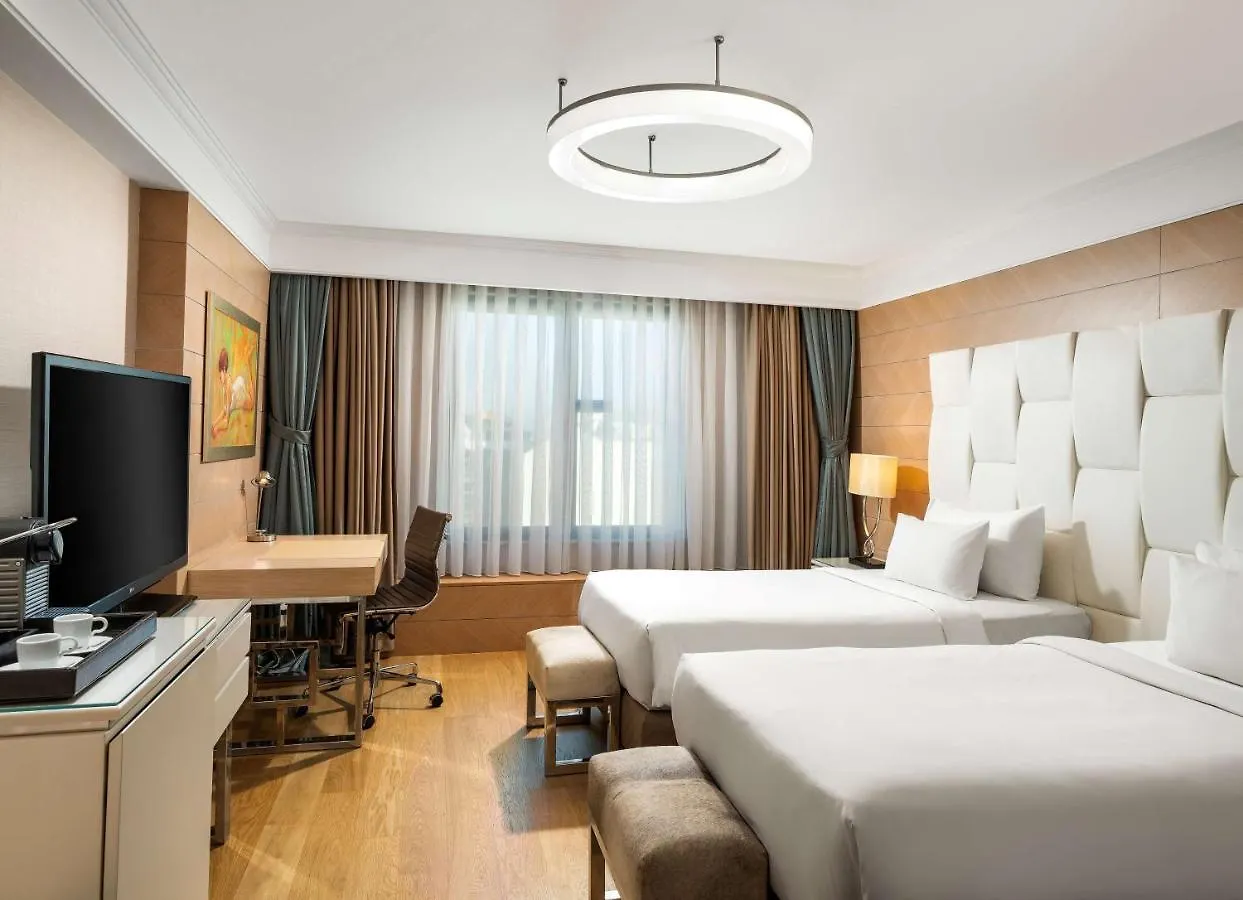 Radisson Blu Hotel, Istanbul Sisli 5*,